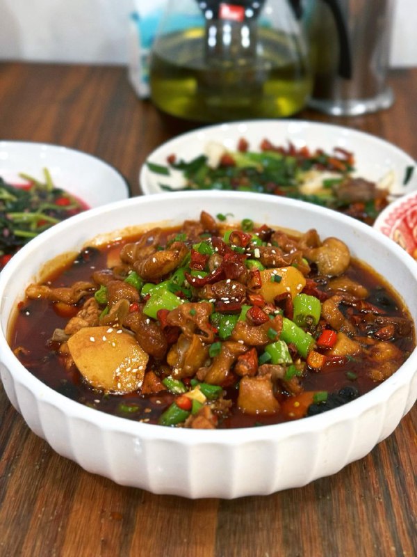 #Life #Food🥢 笑傲江湖（竞舟路店） 🥢📍 杭州·西湖区· 竞舟路28号💴 人均：¥60川菜小馆子