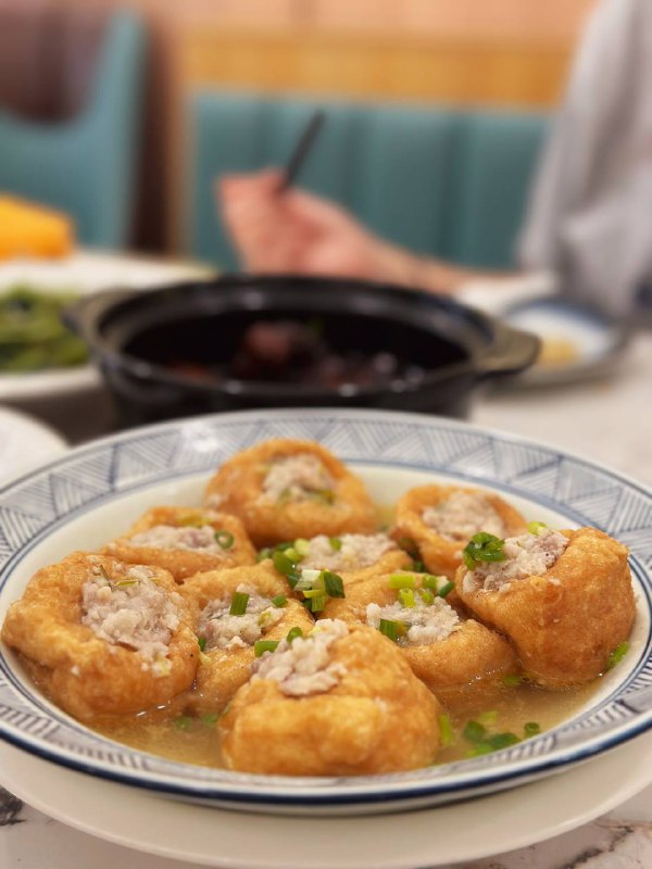 #Life #Food🍳 新培记·私房菜📍 杭州· 塘苗路8号💰 人均：¥70公司周围终于有好吃的杭帮菜馆子了，这家是塘苗路新开的本地馆子