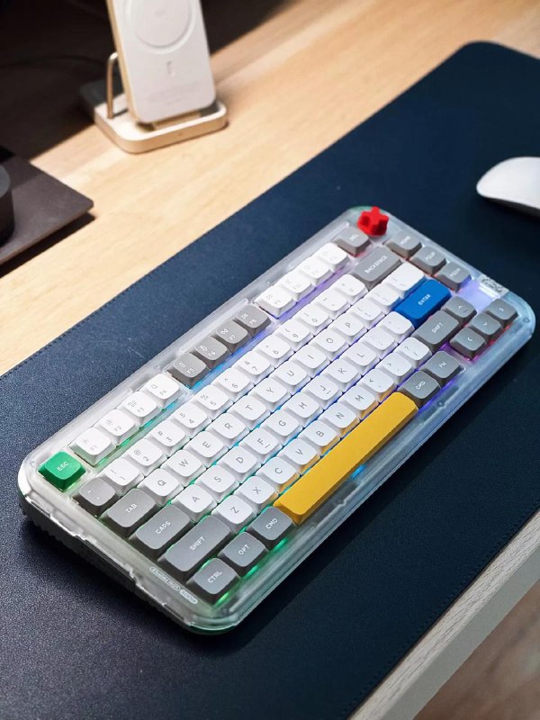 #Life #Stuff⌨️ 好物推荐：Nuphy Kick 75我家里和办公室使用的键盘都是 Keychron K7