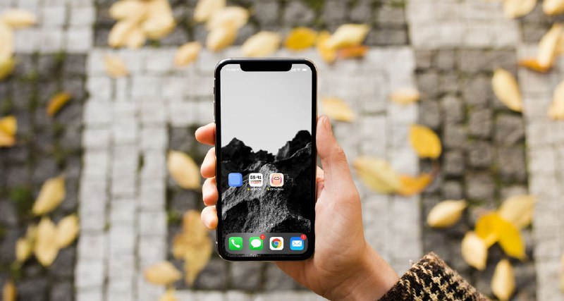 #iOS #App📱 给你的主屏一大片空白：谜底空白iOS 14 的桌面 Widget 已经让很多创意工作者玩出新花样了