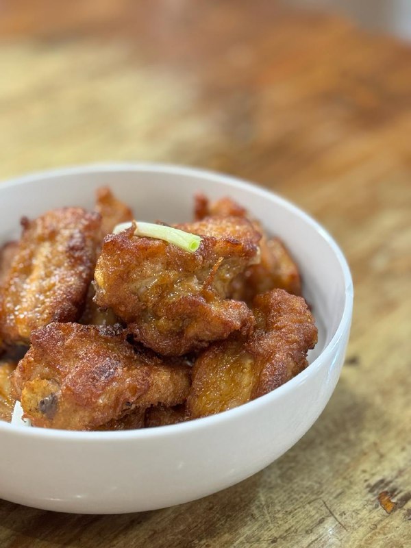 #Life #Food⛰️ 八味餐馆 ⛰️ 📍 杭州·拱墅区·杭丝印巷林司后18号💴 人均：¥60（吃面吃菜丰俭由人）👨‍🍳 今天的觅食系列，介绍一个特殊的餐馆，它既是面馆也是菜馆