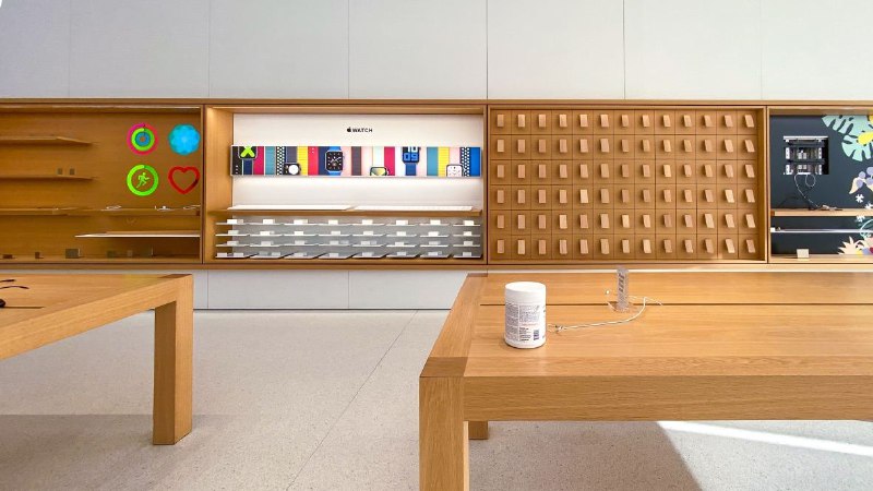 #Apple #iPhone各位都下单新 iPhone 了么，如果你想线下直营店购买但又怕扑空，这时候你或许需要一个各地 Apple Store 的库存查询服务