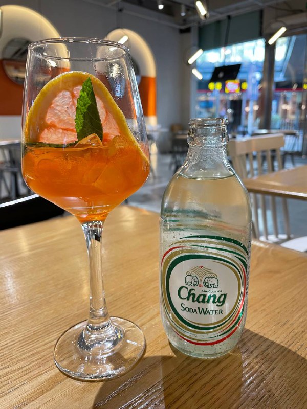 #Life #Food⭐️ Hello 27 ⭐️📍 杭州 · 教工路 18 号 EAC 欧美中心一楼 D110-1💰 人均：¥85如果你去过杭州的嘉里中心，那 Super 27 你应该听说过，这家 Hello 27 就是师出同门的一家西餐厅