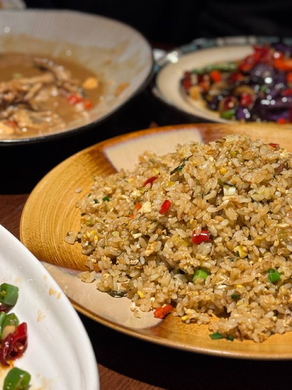 #Life #Food🐟 角该餐厅📍 杭州·拱墅·莫干山路隐秀银座地下一层（什么甜对面）💰 人均：¥80大悦城对面隐秀江南的一家融合餐馆