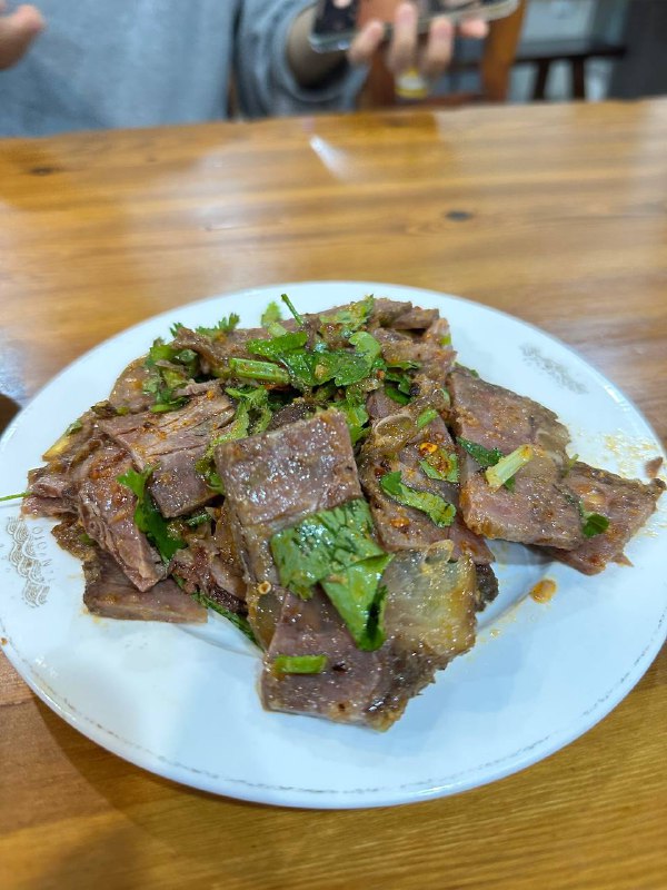 #Life #Food🥟 东北水饺店 🥟📍  杭州· 祥符路347号（申花郡底商）💰 人均：¥21作为一个在杭州多年的山东人，我一直没有找到能够令我满意的水饺店