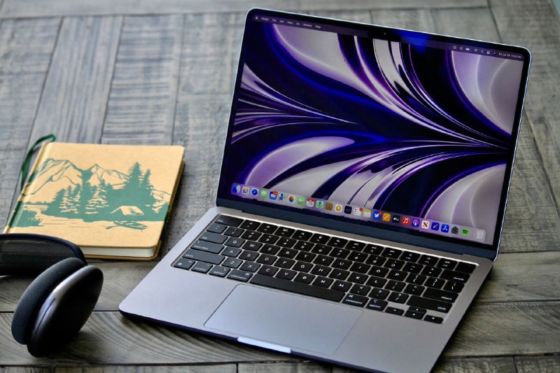 #Life #Mac💻 M2 MacBook Air 入手决策小记💻 上周末，我购入的 M2 MacBook Air 到手了，作为日常办公的设备，这条推送就记录一下我的决策链路