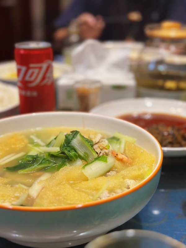#Life #Food🥢 欢乐小酒馆📍 杭州· 临平·清水弄61号💰 人均：¥120在临平的一家有趣的小馆子