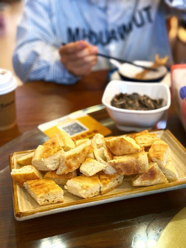 #Life #Food🥢 吊锅王农家菜馆 🥢 📍 杭州·西湖区· 文一西路与文一西路出口交叉口南20米文一西路69-3号💴 人均：¥65天凉了，想吃点热乎汤食，所以来吃吊锅了