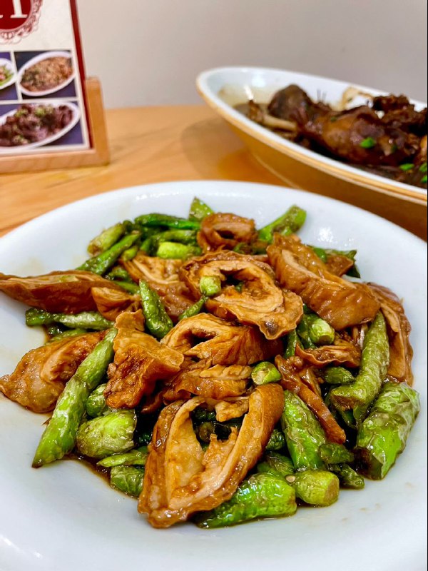 #Life #Food⭐️ 23 号墙门菜 ⭐️📍 杭州 · 狮虎桥路 4-1 号又是一家杭帮菜