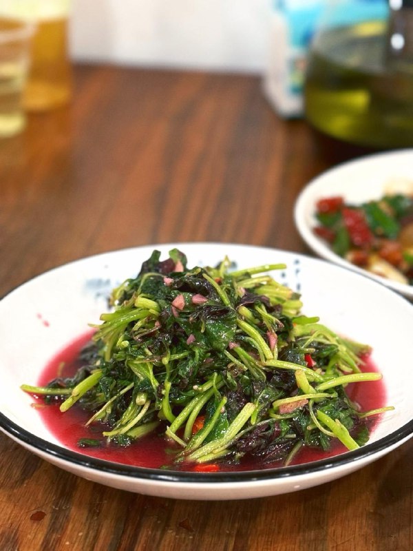 #Life #Food🥢 笑傲江湖（竞舟路店） 🥢📍 杭州·西湖区· 竞舟路28号💴 人均：¥60川菜小馆子