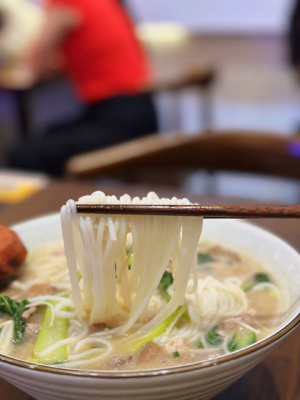 #Life #Food🍜 赣粉阁（城西店）📍 杭州· 太合商业中心7幢104💰 人均：¥35老早就想来打卡太合这家赣粉阁了，毕竟武林那边的赣粉阁就很被朋友种草，上次在纯 K 活动点了外卖，被三鲜汤粉种草了，城西这家必须也来打卡