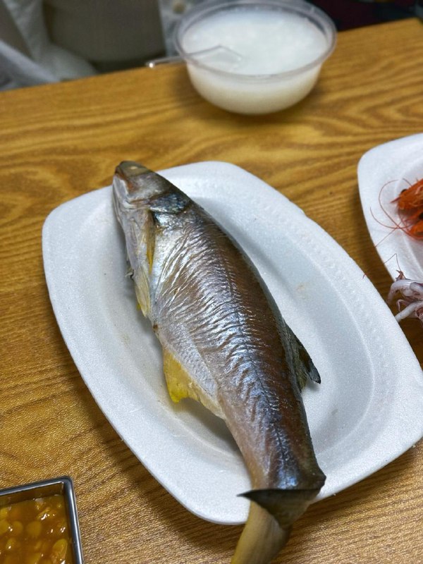 #Life #Food🐟 亚妙鱼饭(西新花苑店) 🐟📍 潮州·湘桥区· 西新路西新花苑1号💴 人均：¥27如果让我说我潮州之旅最难忘的一餐，应该非鱼饭莫属了