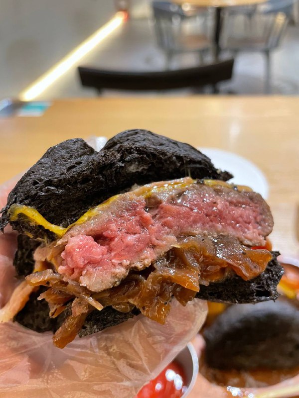 #Life #Food⭐️ Hello 27 ⭐️📍 杭州 · 教工路 18 号 EAC 欧美中心一楼 D110-1💰 人均：¥85如果你去过杭州的嘉里中心，那 Super 27 你应该听说过，这家 Hello 27 就是师出同门的一家西餐厅