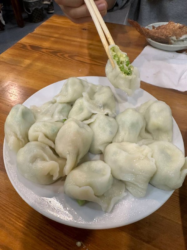 #Life #Food🥟 东北水饺店 🥟📍  杭州· 祥符路347号（申花郡底商）💰 人均：¥21作为一个在杭州多年的山东人，我一直没有找到能够令我满意的水饺店