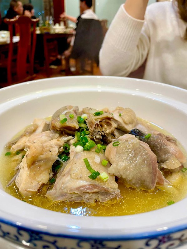 #Life #Food⭐️ 雅惠酒家（望江门店） ⭐️📍 杭州 · 江城路 640 号💰 人均：¥80今天继续来吃杭帮菜，这家店在江城路地铁站旁边，交通还是很方便