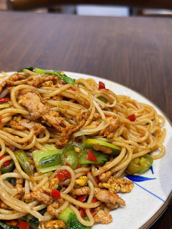 #Life #Food🍜 赣粉阁（城西店）📍 杭州· 太合商业中心7幢104💰 人均：¥35老早就想来打卡太合这家赣粉阁了，毕竟武林那边的赣粉阁就很被朋友种草，上次在纯 K 活动点了外卖，被三鲜汤粉种草了，城西这家必须也来打卡