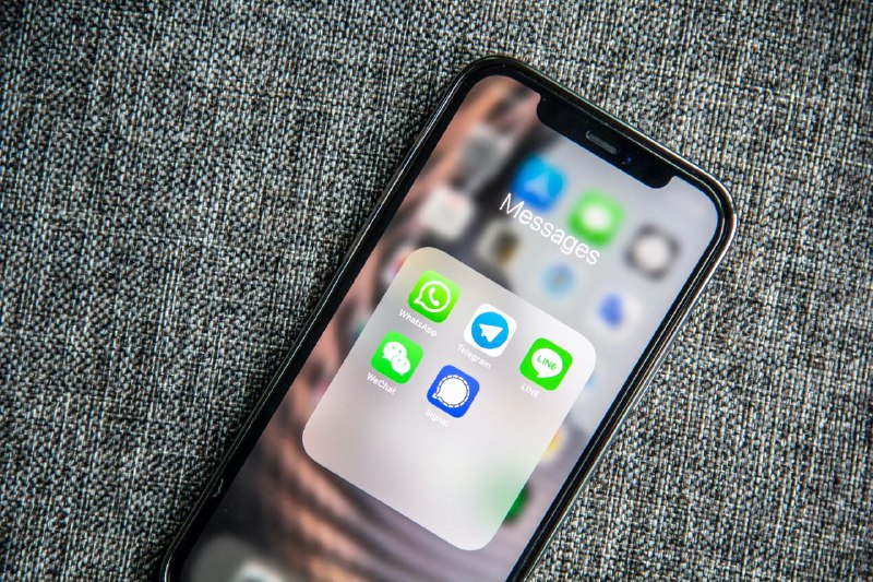 #Wechat👀 虽然一直在 Telegram Channel 中更新内容，而且我个人也是个 Telegram 重度用户，但其实受各方面因素的影响也不得不使用微信