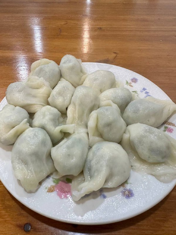 #Life #Food🥟 东北水饺店 🥟📍  杭州· 祥符路347号（申花郡底商）💰 人均：¥21作为一个在杭州多年的山东人，我一直没有找到能够令我满意的水饺店