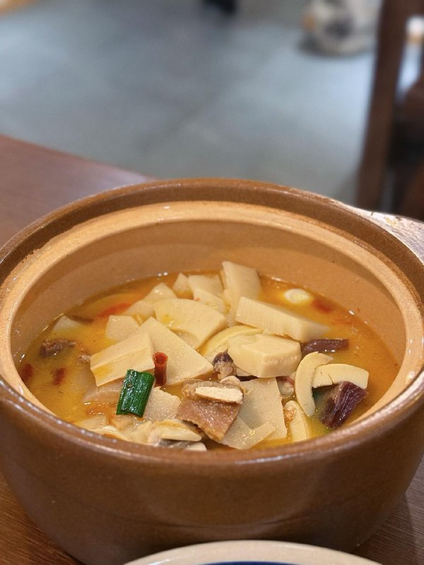 #Life #Food⛰️ 童妈妈山里菜 ⛰️ 📍 杭州·西湖区·文苑路（福缘居城西店隔壁）💴 人均：¥100今天吃童妈妈菜