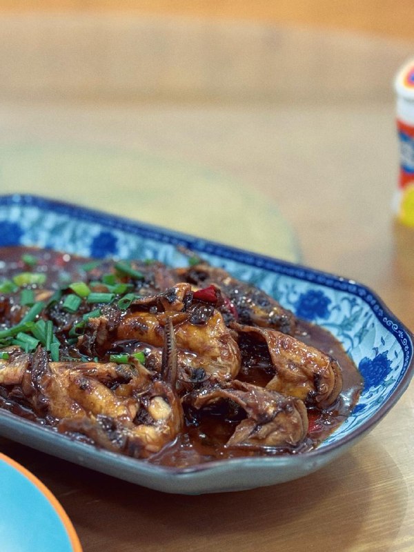 #Life #Food🥢 小满意饭店 🥢 📍 湖州·德清县· 新市镇古镇景区口💴 人均：¥50本地菜馆，座落在古镇的口子处，晚上开车过来，逛逛，顺便填饱肚子