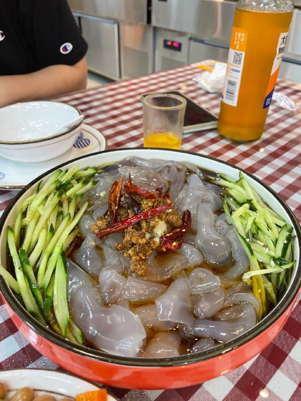 #Life #Food⭐️ 郭包又东北菜 ⭐️📍 杭州 · 北部软件园中天园外围又是一家新开的东北菜，最近一直能在各个社交平台上刷到