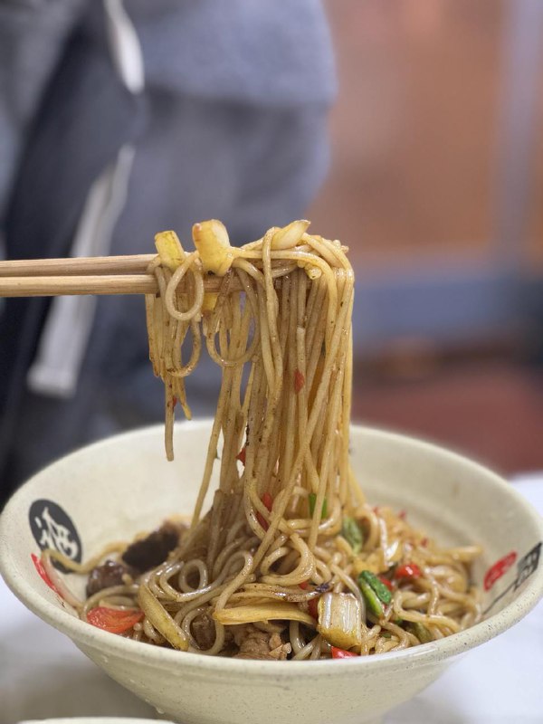 #Life #Food🍜 广丰一家人粉面馆📍 杭州·拱墅·新华路182号💰 人均：¥30说到江西粉，在杭州有几个还不错的选择，之前我介绍过 [赣粉阁]， 今天介绍另一家更不名不见经传但好吃的
