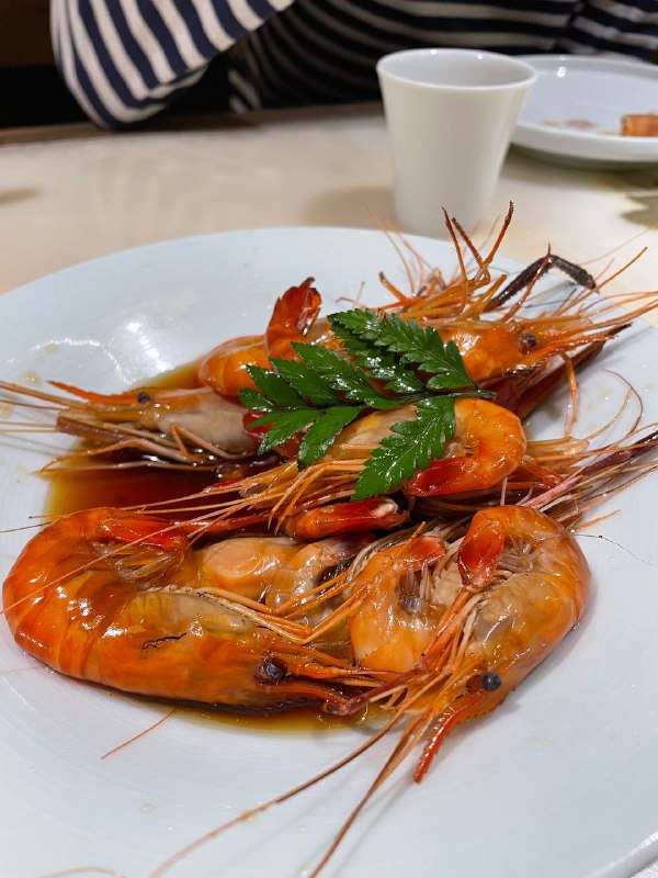 #Life #Food⭐️ 喜园妈妈菜（华夏之心店） ⭐️📍 杭州 · 景兴路与联创街交叉口华夏之心商场3楼301-304💰 人均：¥88喜园妈妈菜是一家衢州菜馆，在杭州有四家分店，价格适中味道不错