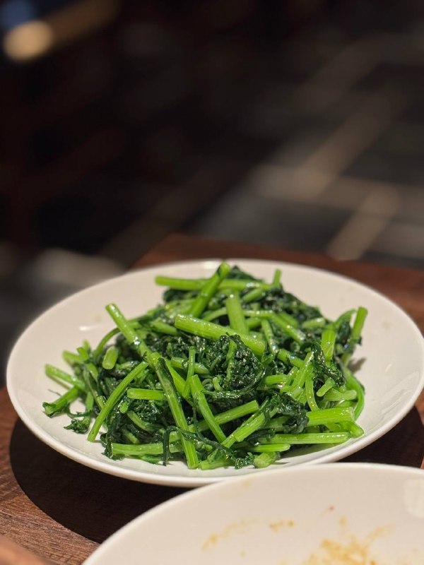 #Life #Food🥢 喜蕈XIIXUNG·山野土菜 🥢📍 杭州·余杭区· 荆长路40号（月芽自由餐厅隔壁）💴 人均：¥150藏身在荆长路，壹集的这个园区，和月芽、万岁是邻居