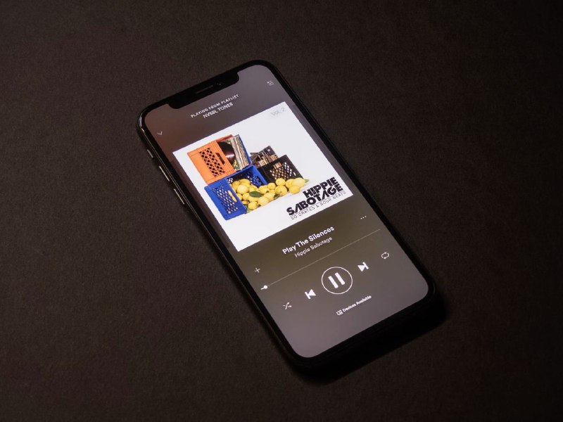 #Music #App🐧 前两天我的 QQ 音乐绿钻到期了，也让发现了 QQ 音乐在手机版上处理 VIP 音乐的一些巧思