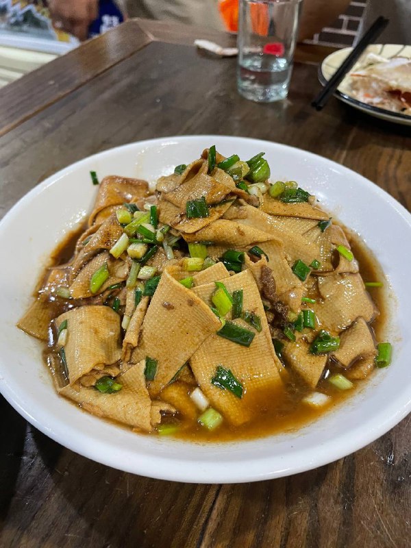 #Life #Food今天分享一家国庆期间在绍兴寻得一家不错的当地菜