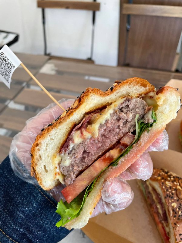 #Life #Food🎉 觅食探店主题回归 🎉通过昨天的投票，63% 的朋友还是希望能够恢复觅食探店主题，也有几位朋友表示就是因为这个主题才关注了不求甚解