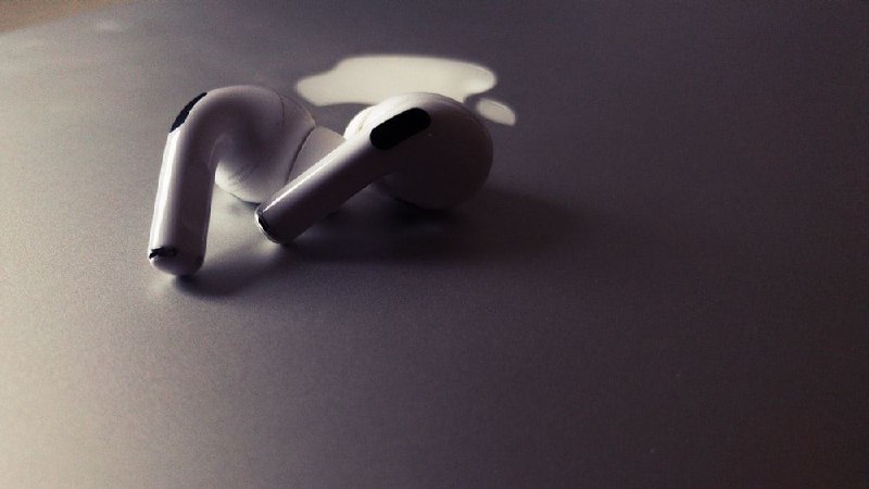 #Apple #AirPods⭐️ AirPods Pro 换新小记最近一直对自己购买了几个月的 AirPods Pro 有几处不满意的地方，具体的症状在昨天的 推送 有具体描述过