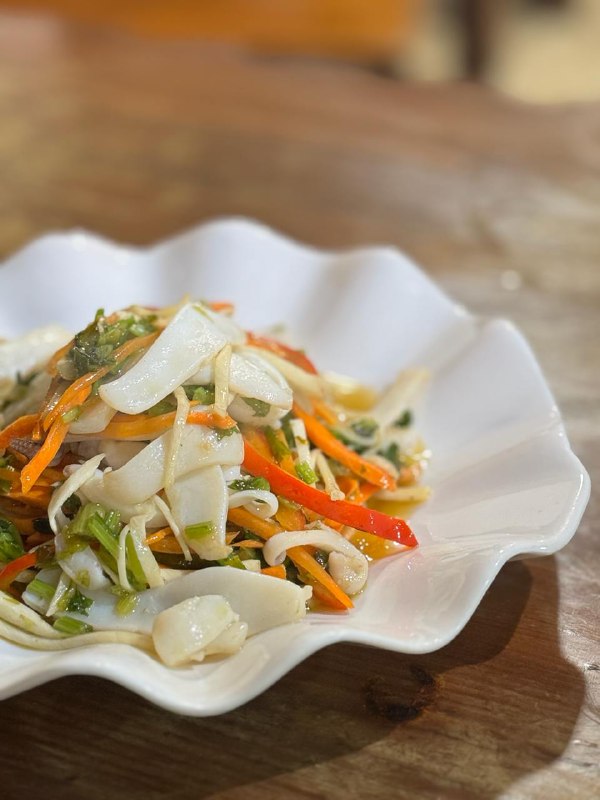 #Life #Food⛰️ 八味餐馆 ⛰️ 📍 杭州·拱墅区·杭丝印巷林司后18号💴 人均：¥60（吃面吃菜丰俭由人）👨‍🍳 今天的觅食系列，介绍一个特殊的餐馆，它既是面馆也是菜馆