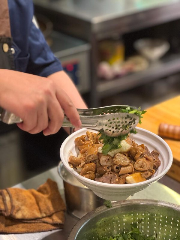 #Life #Food🥢 冯记食铺 🥢📍 杭州·上城区· 邮电路16号1-102💴 人均：¥40邮电路京味儿小吃馆子