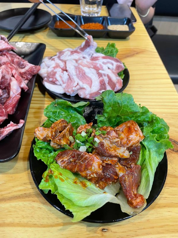 #Life #Food今天介绍两家近期吃到的还不错的烤肉馆子