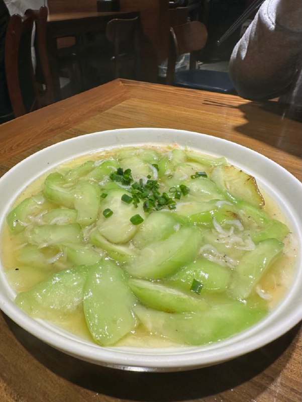 #Life #Food⭐️ 醉也小馆 ⭐️📍 杭州· 月亮路60号（近大悦城）💰 人均：¥160开在月亮路这条小街里的一家小店，停车方便，当然逛大悦城的话也可以把车停在大悦城里，走过来的话五六分钟就行