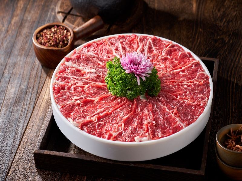 #Food #Life #芝加哥📩 接群友来稿，她向我们介绍了芝加哥神仙川渝火锅店 侨林⭐️ 侨林火锅 ⭐️📍Location: 2105 S Jefferson St. Chicago, IL 60616 (With Designated Free Parking.)🥢 红糖糍粑我自己是很少吃甜的东西的，但是对糯米类的食物是情有独钟的