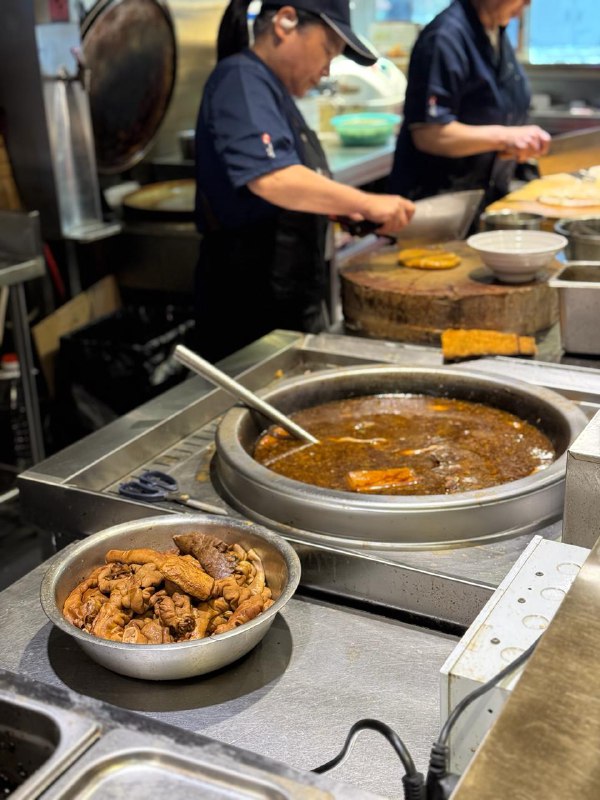 #Life #Food🥢 冯记食铺 🥢📍 杭州·上城区· 邮电路16号1-102💴 人均：¥40邮电路京味儿小吃馆子